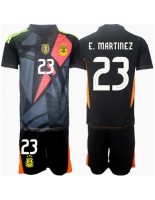Otroške Nogometnih dresov Argentina Emiliano Martinez #23 Vratar Domači Copa America 2024 Kratki rokavi (+ hlače)